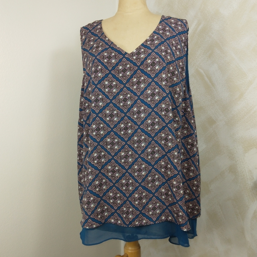 26/28 Cato Geometric Sleeveless Blouse